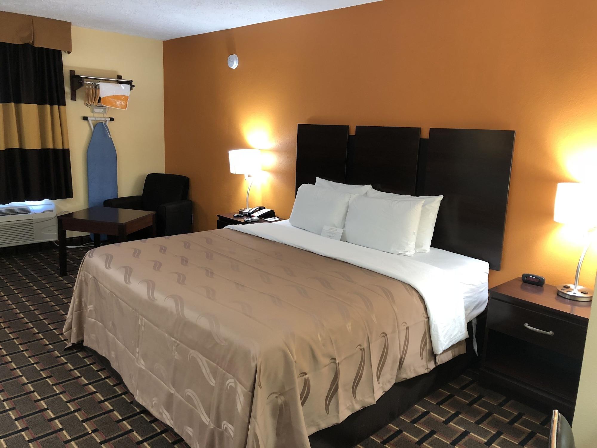 Quality Inn Grand Rapids Near Downtown Wyoming Exteriör bild