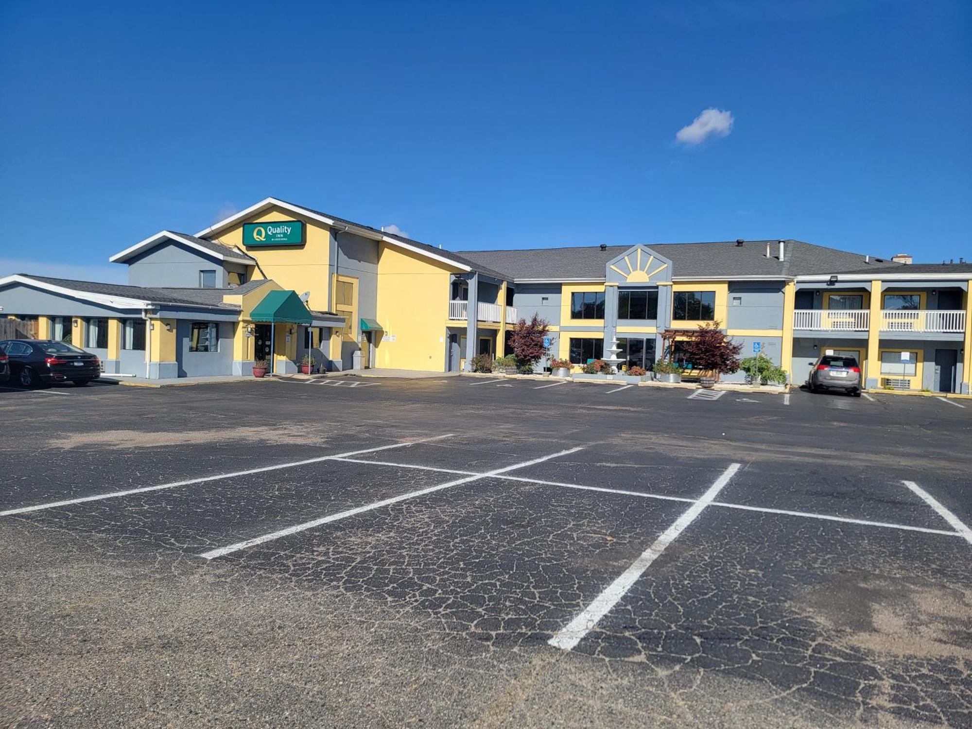 Quality Inn Grand Rapids Near Downtown Wyoming Exteriör bild