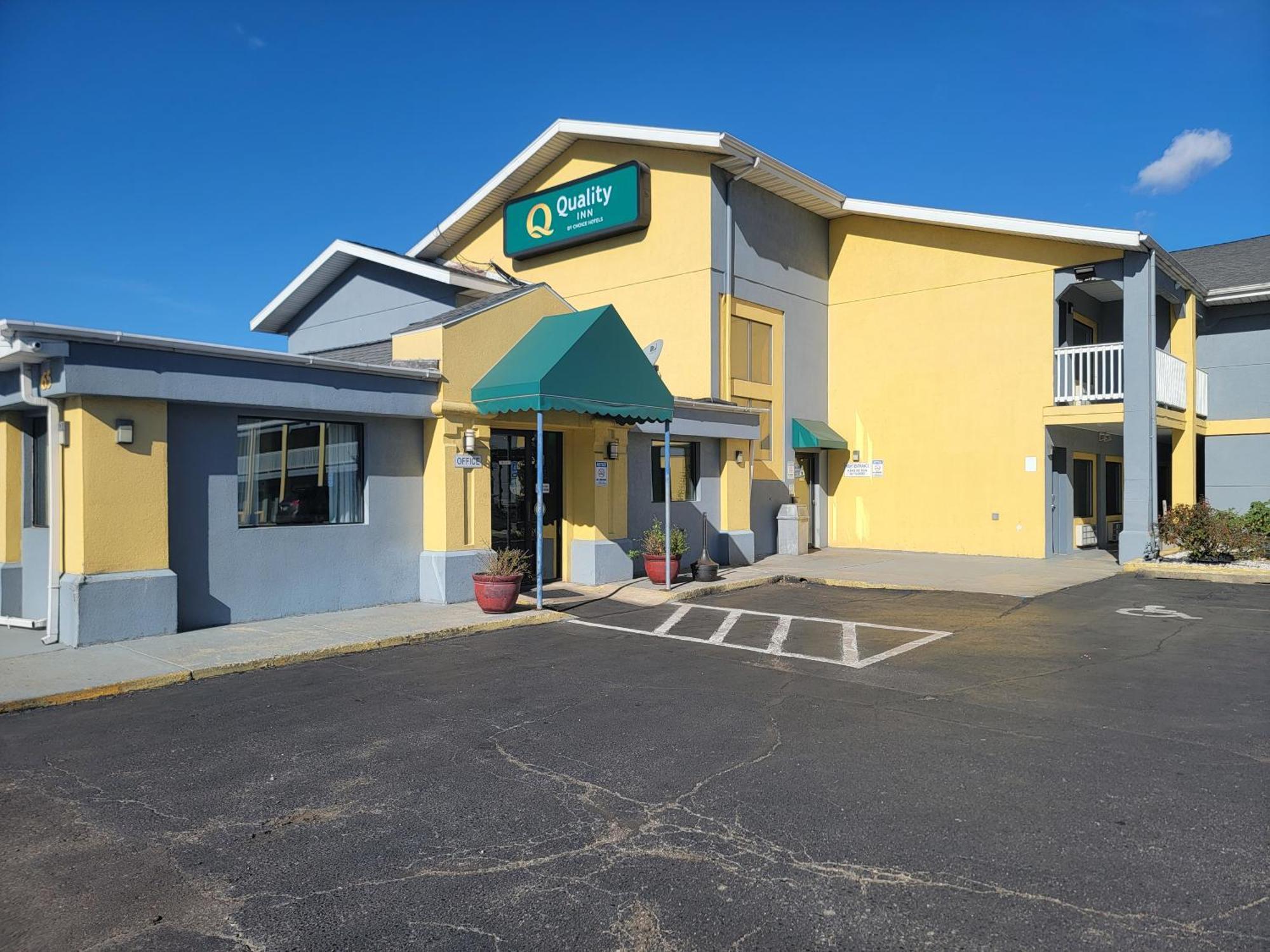 Quality Inn Grand Rapids Near Downtown Wyoming Exteriör bild