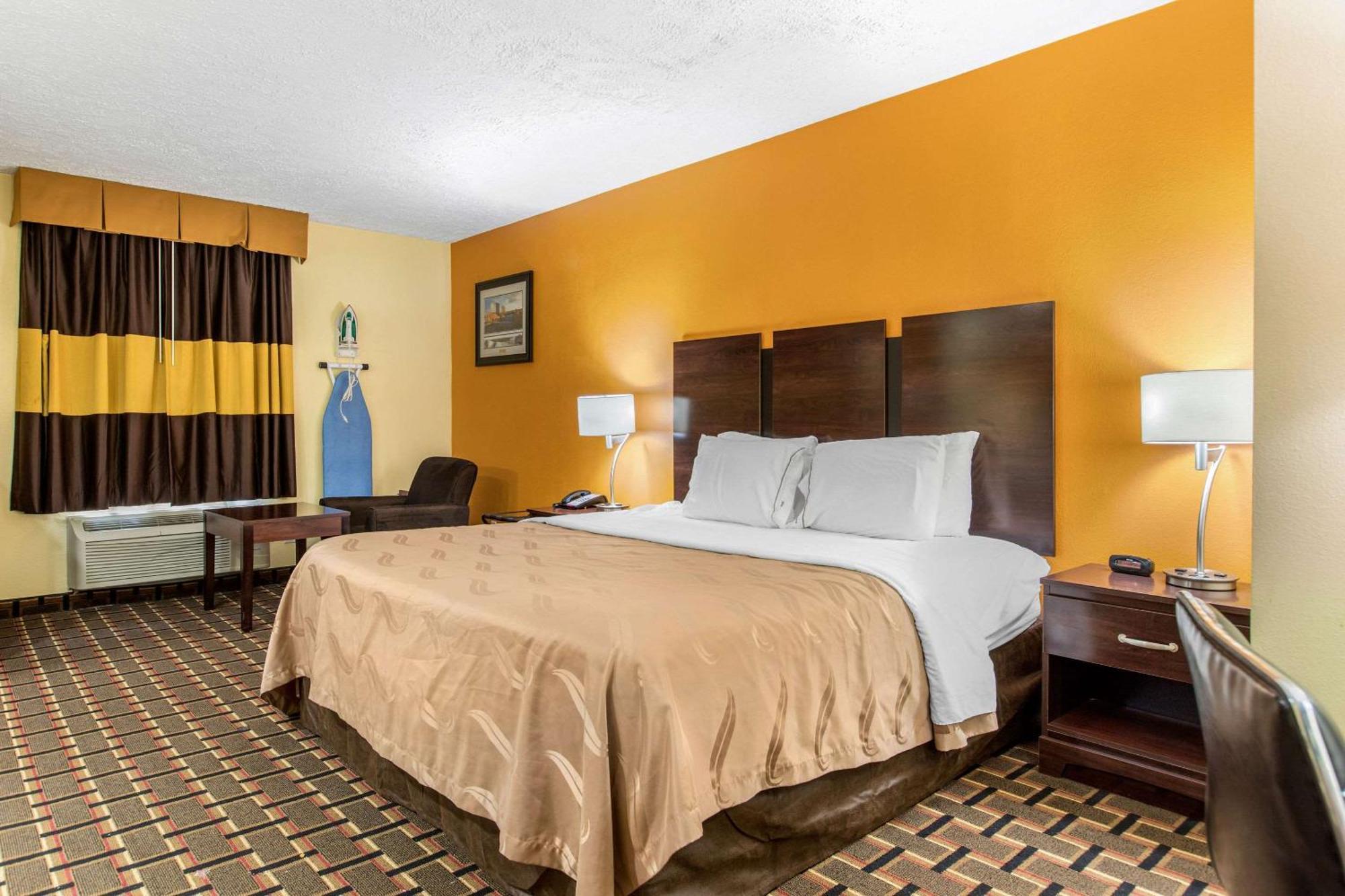 Quality Inn Grand Rapids Near Downtown Wyoming Exteriör bild