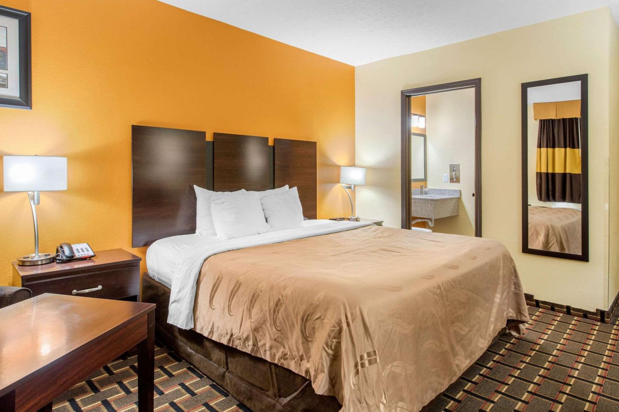 Quality Inn Grand Rapids Near Downtown Wyoming Exteriör bild